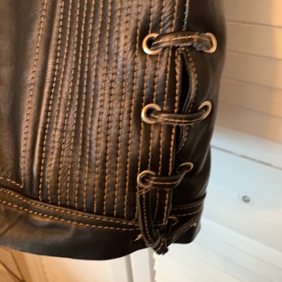 ZINO & JUDY LEATHER VEST - Picture 3 of 7